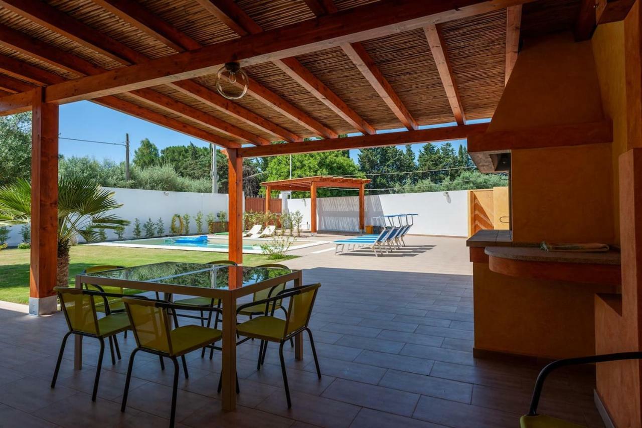 Villa Chloe Capitana Exterior photo
