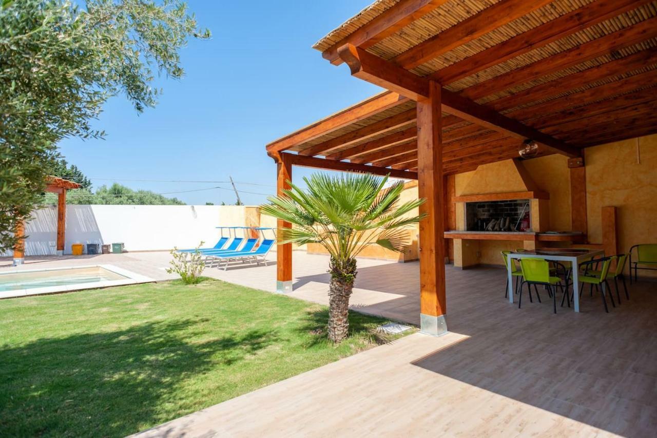 Villa Chloe Capitana Exterior photo